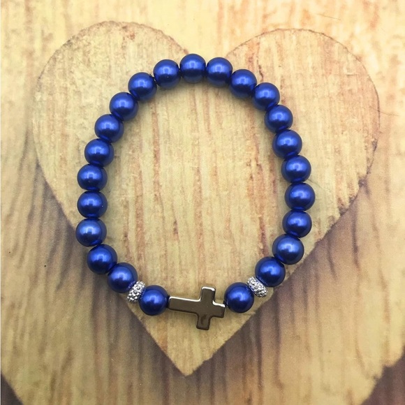 Cobalt Blue Faux Pearl Side Cross Stretch Bracelet - Picture 4 of 4